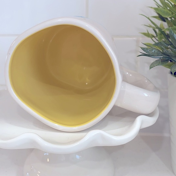 Rae Dunn Love My Peeps mug - Picture 2 of 3